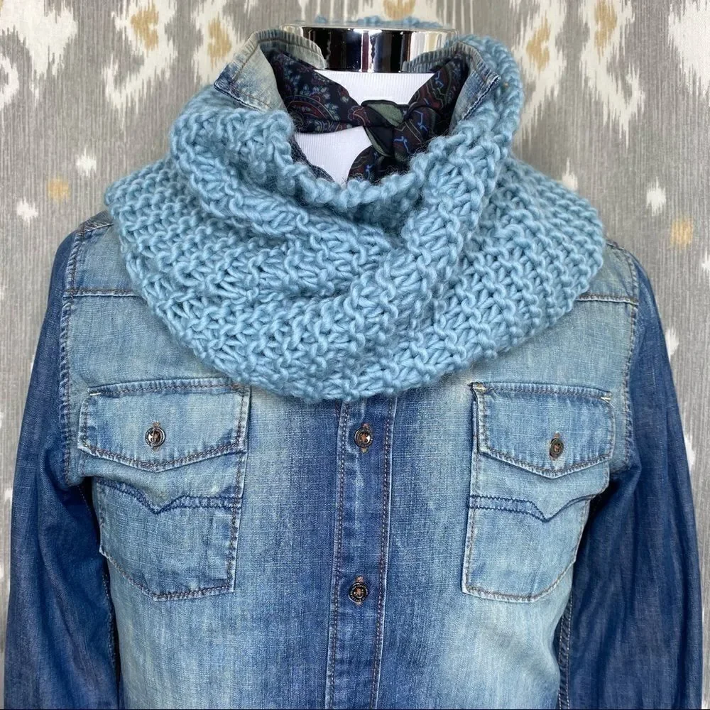 Unisex Hand-knit Aqua Alpaca Oblong Scarf